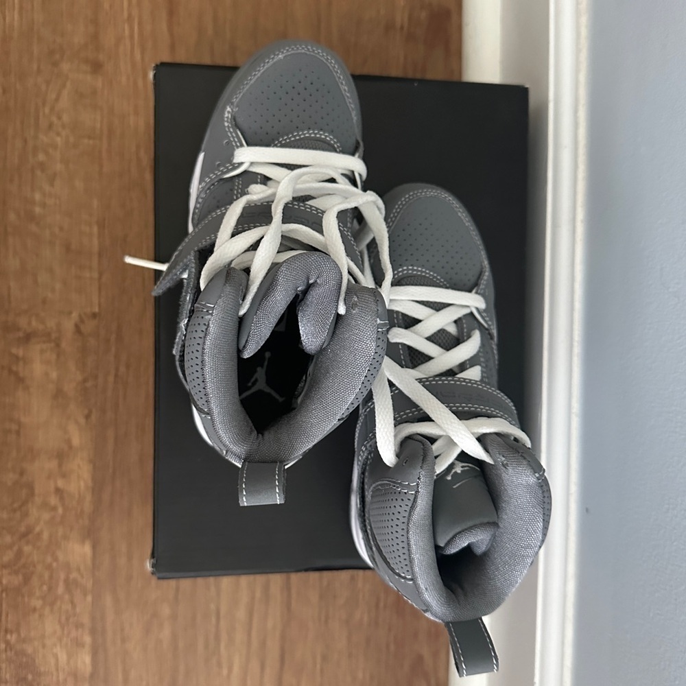 Jordan Flight 45 High Top (Kids) - Picture 4 of 5